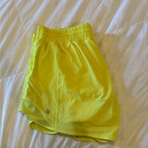 Lululemon hotty hot high rise shorts 4”